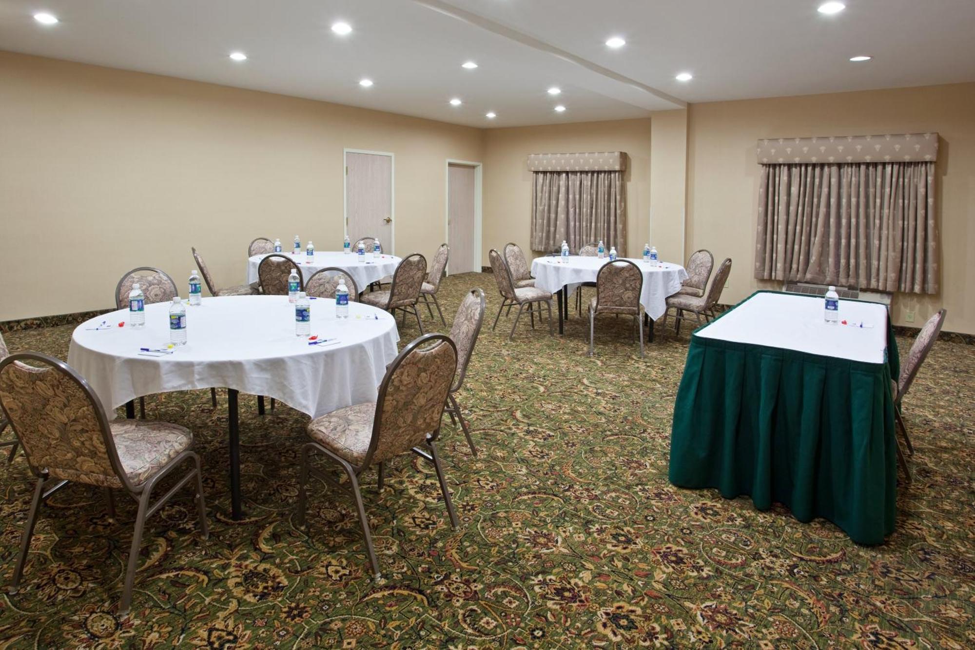 Holiday Inn Express Hotel & Suites Marion By Ihg Kültér fotó